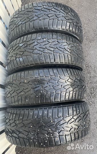 Nokian Tyres Hakkapeliitta 7 215/60 R16 99T