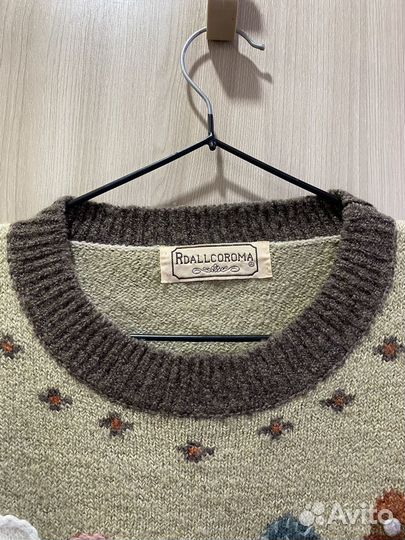 Винтажный шерстяной свитер с сюжетом handmade