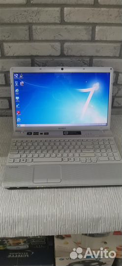 Ноутбук Sony vaio PCG-71C12V