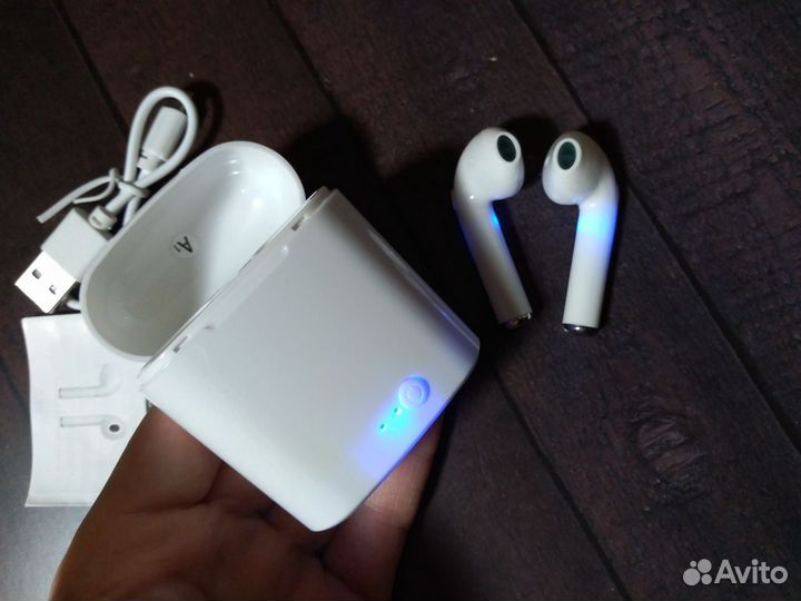 Беспроводные наушники i7s TWS новые Белые