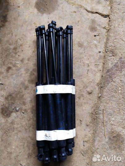 Упоры капота бмв Е39