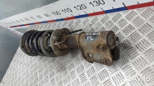 Стойка передняя левая opel vivaro (ZKR17K501)