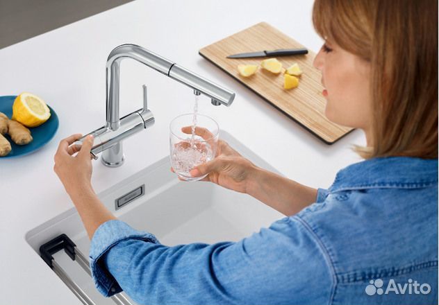 Смеситель для кухни с гибким изливом