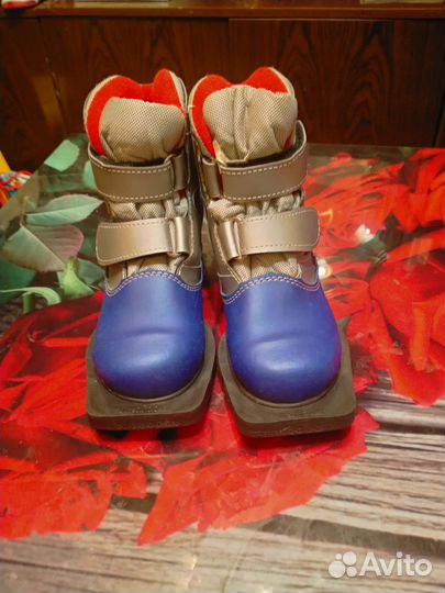 Лыжные ботинки 32 размер