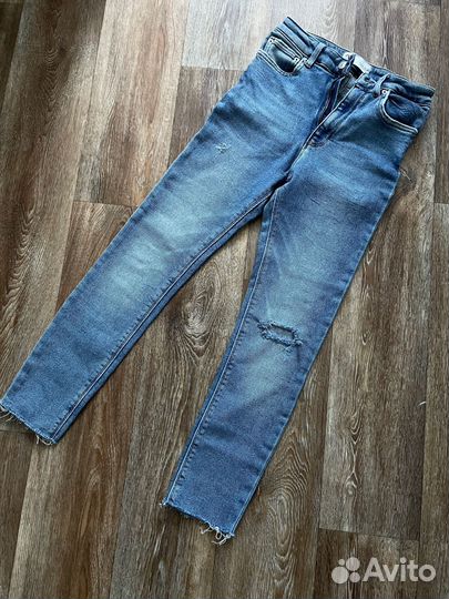 Джинсы Zara