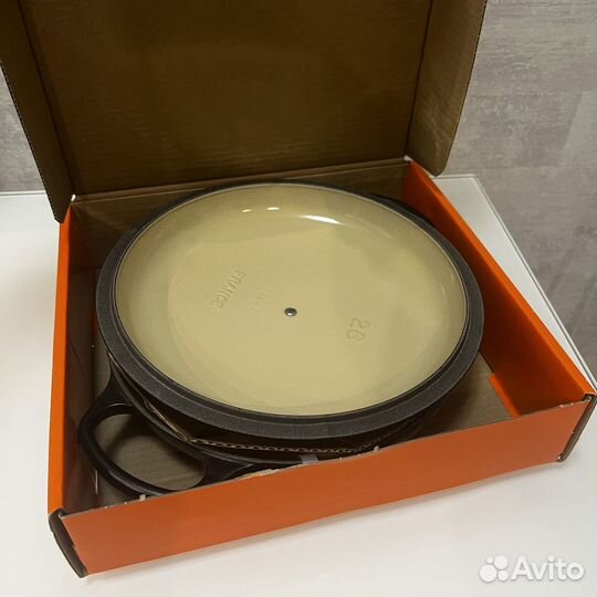 Чугунная кастрюля Le creuset 26 см, 2,2 л