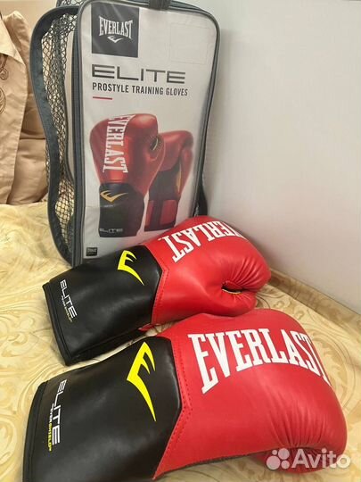 Боксерские перчатки everlast