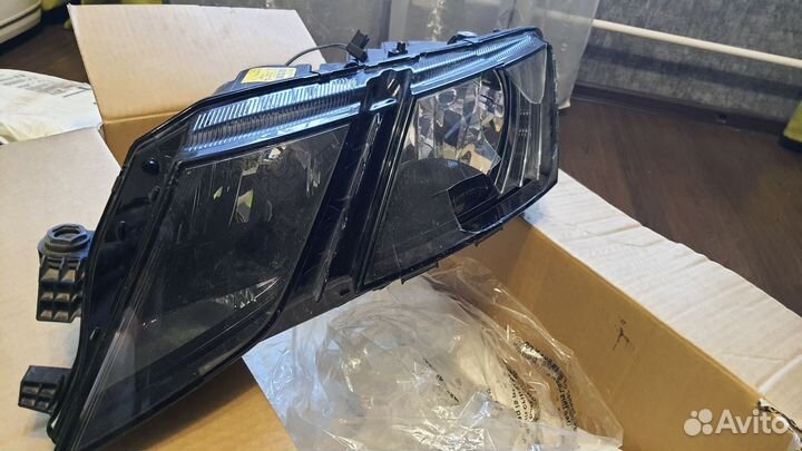 Фара Skoda Octavia A7 17-20г. Галоген левая