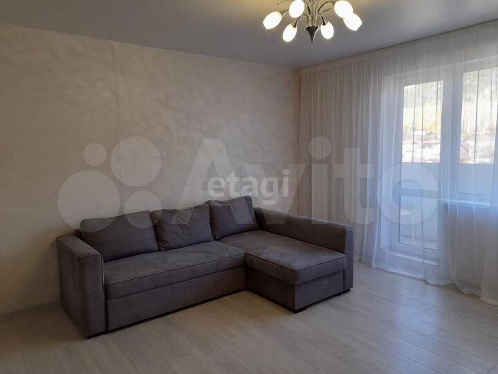 2-к. квартира, 56 м², 9/10 эт.