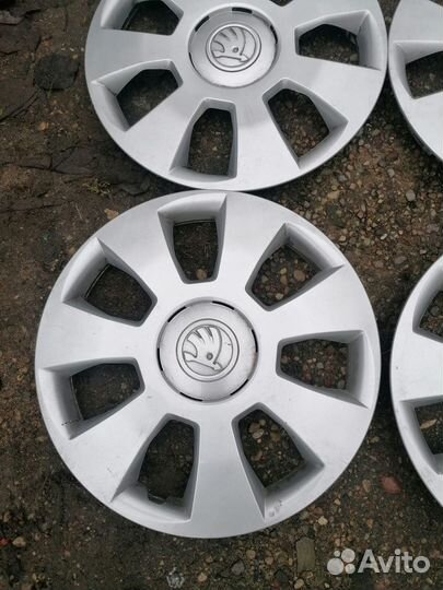 Колпаки r14 на Shkoda