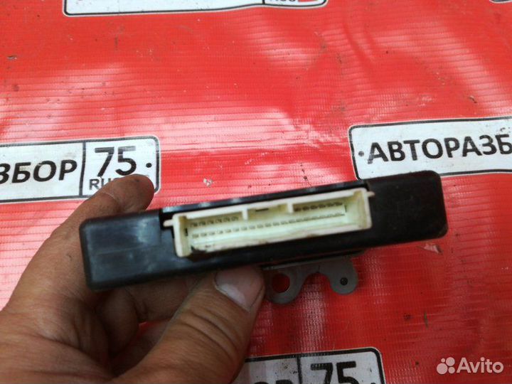 Блок управления полным приводом Toyota Vanguard