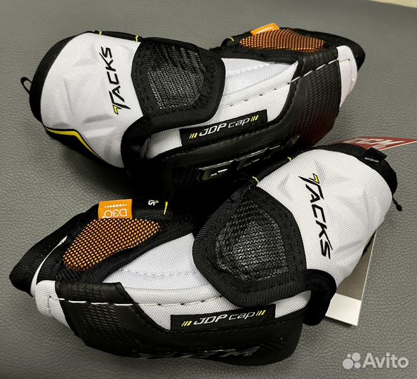 Налокотники хоккейные CCM super tacks JR 