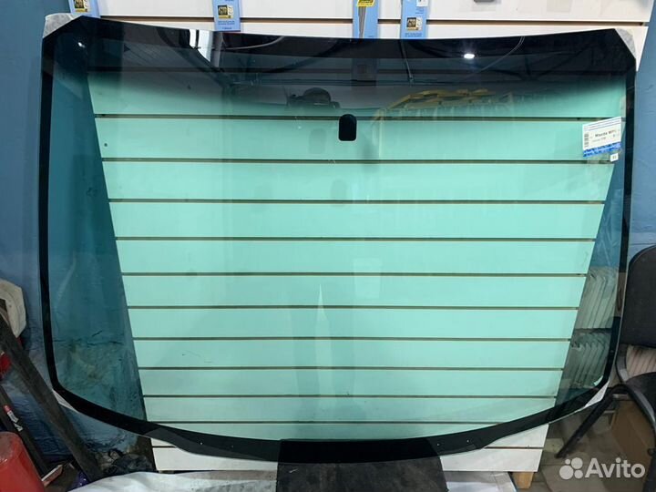 Лобовое стекло Мазда Мпв