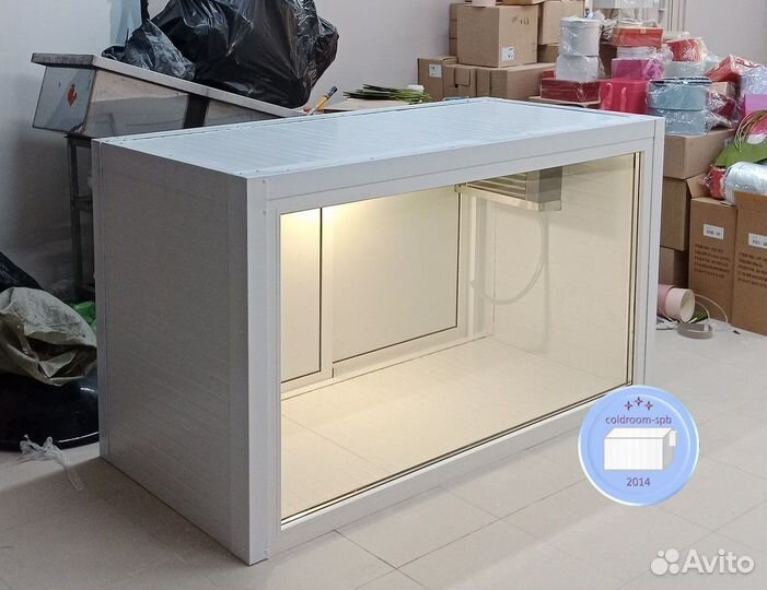 Стол флориста с встроенным холодильником