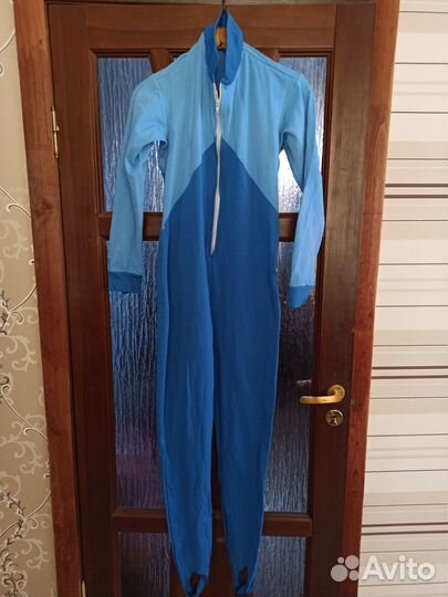 Комбинзон спортивный лыжи