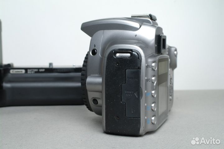 Фотоаппарат Canon 300d + батблок