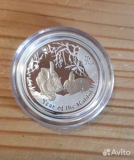 Монета 50 центов австралия с зайцами