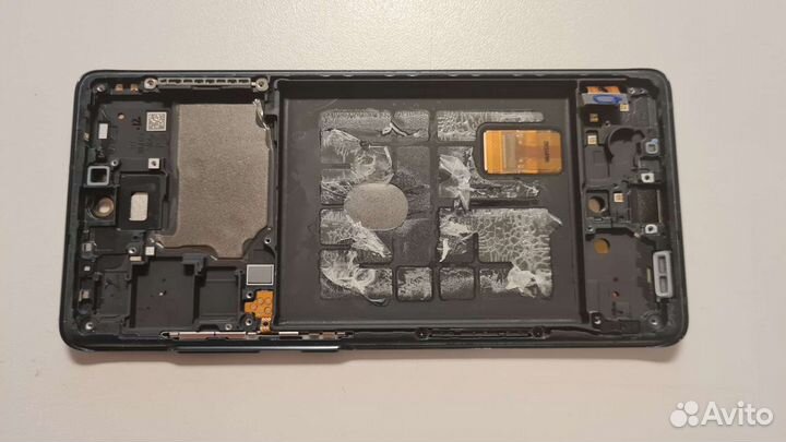 Дисплейный модуль samsung s20 fe разбитый