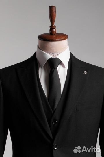 Мужской костюм