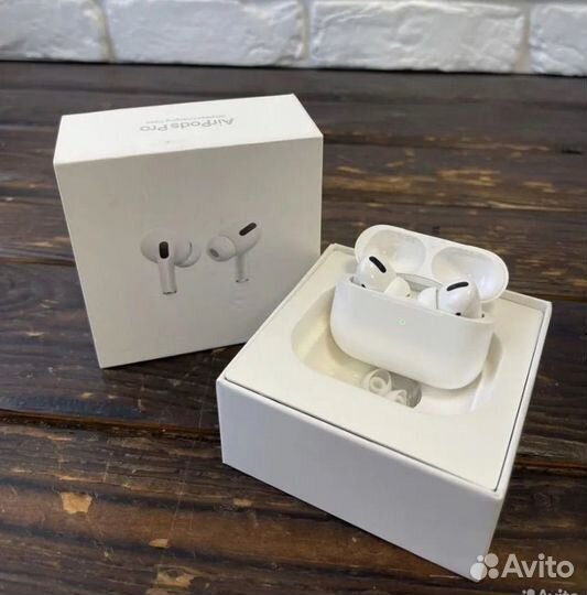 Airpods про