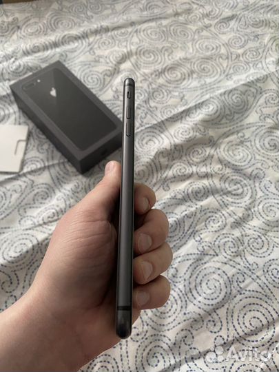 iPhone 8 Plus, 64 ГБ