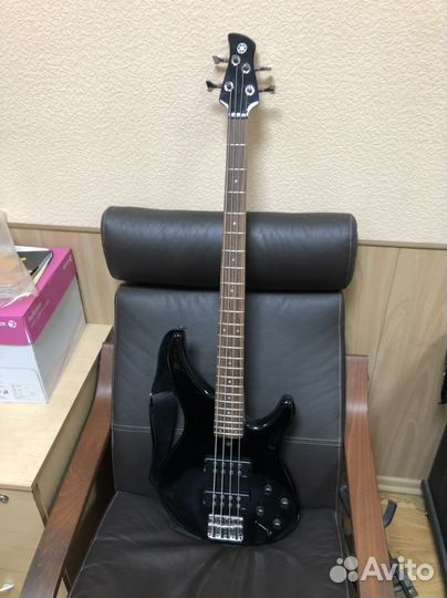 Бас гитара Yamaha