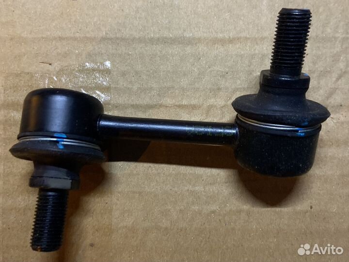 Стойка стабилизатора задняя