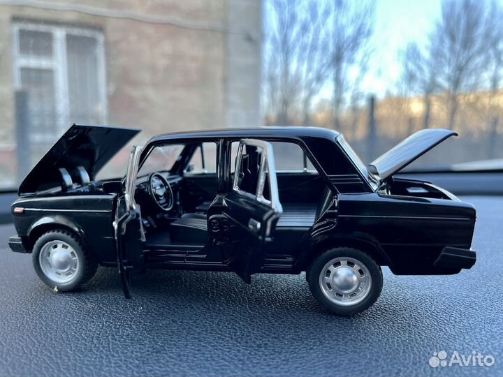 Машинка металлическая ваз 2107