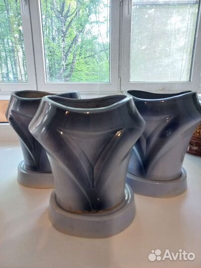 Глиняный горшок для цветов