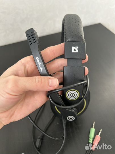 Проводные наушники с микрофоном Defender