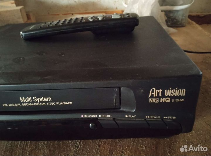 Видеомагнитофон goldstar