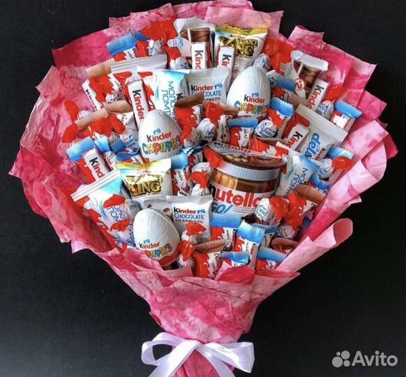 Сладкий букет из киндеров