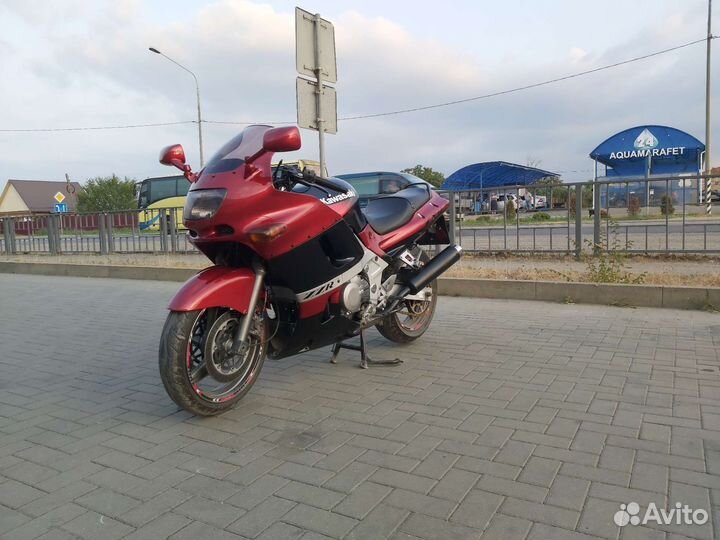 Kawasaki ZZR 400-2