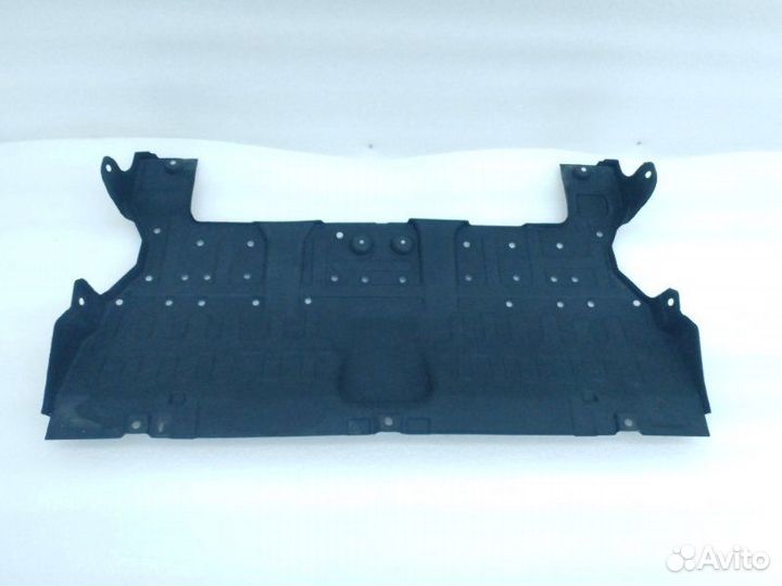 Б/У Защита двигателя Состояние отличное, оригинал