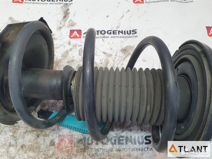 Стойка передняя правая nissan elgrand