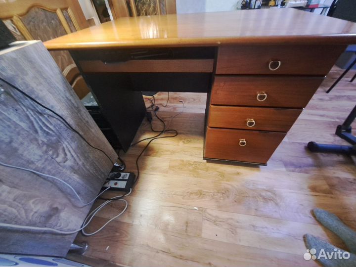Письменный стол бу