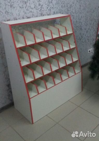 Стеклянные витрины, стеллажи и прилавки