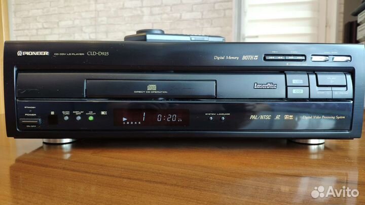 CD CDV LD Player Pioneer CLD-D925