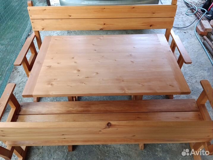 Комплект садовой мебели из дерева