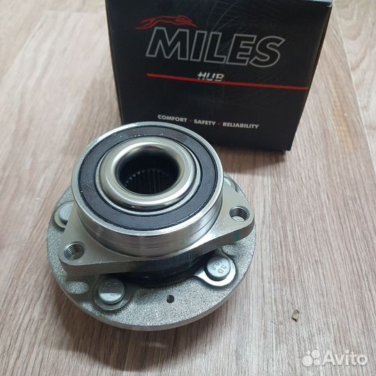 Ступица передняя Opel Astra J GTC