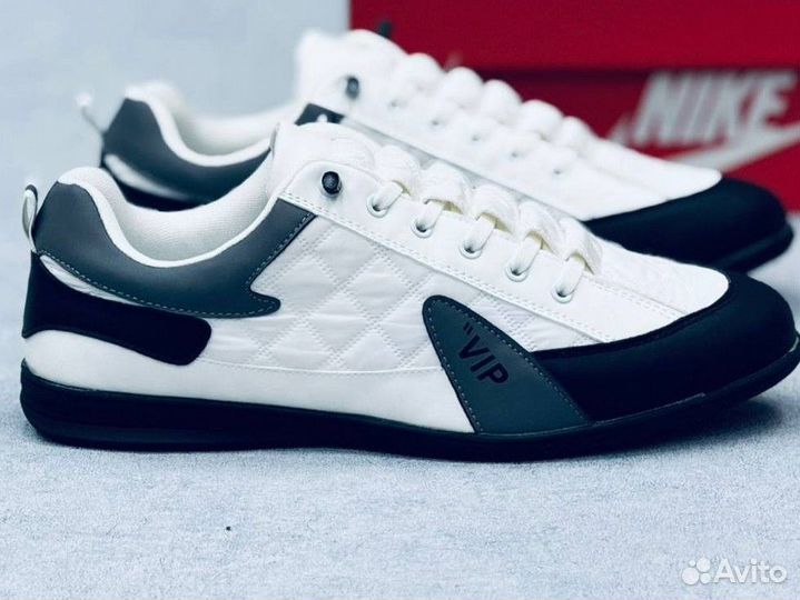 Кроссовки мужские