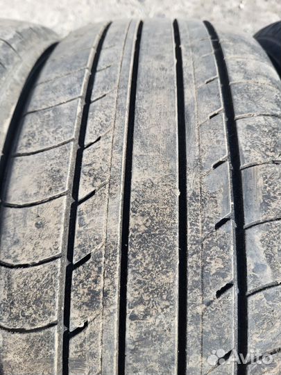 Yokohama dB Decibel E70 215/55 R17