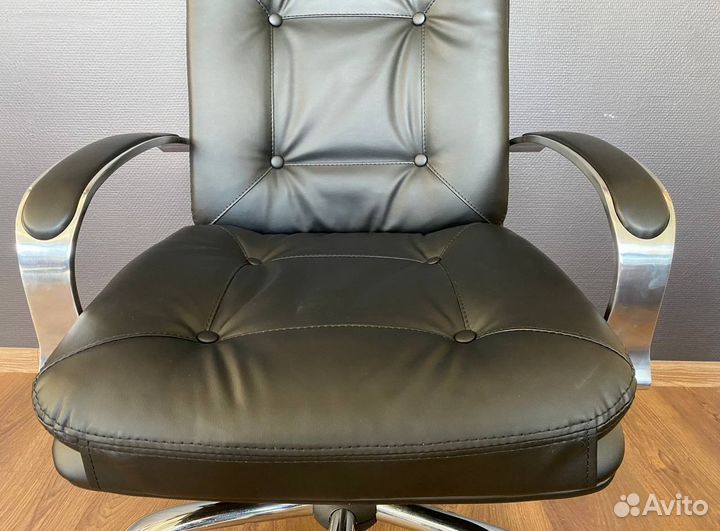 Компьютерное кресло новое