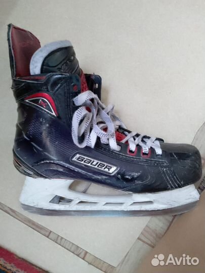 Хоккейные коньки bauer