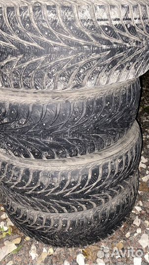 Yokohama Ice Guard IG20 215/60 R17