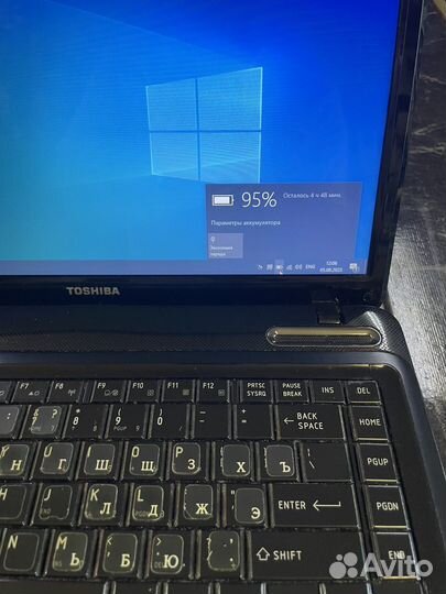 Ноутбук Toshiba 14“ дюймов Core i3/4GB/SSD