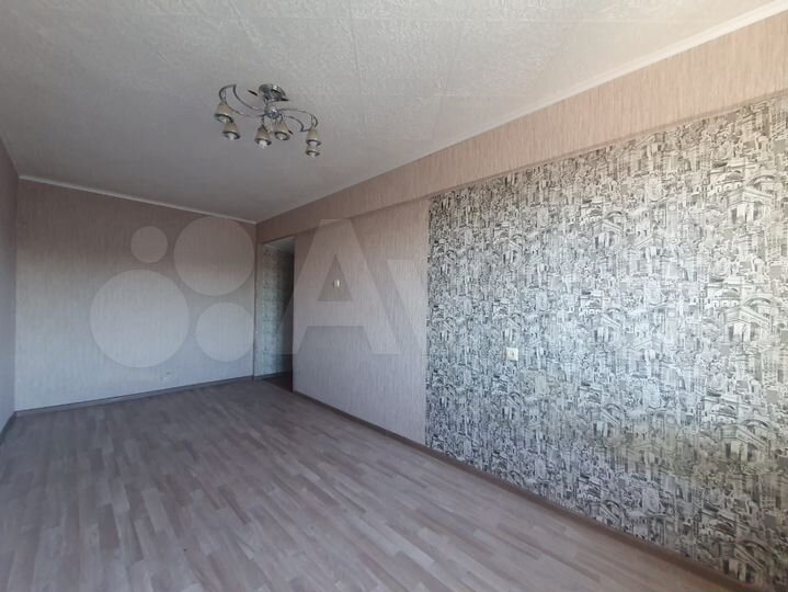 Комната 14,3 м² в 4-к., 5/5 эт.