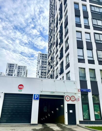 Машиноместо, 15 м²