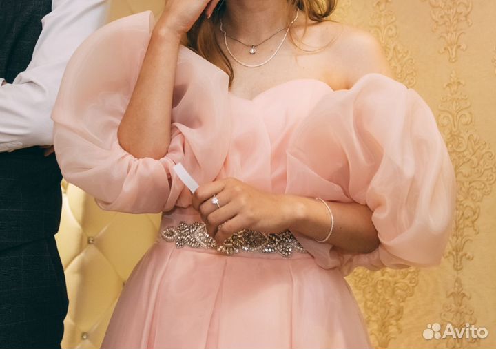 Вечернее платье