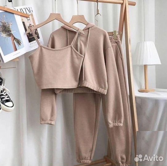 Спортивный костюм тройка